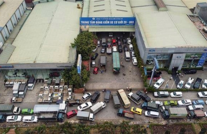 Phó Thủ tướng Trần Hồng Hà: Xem xét miễn đăng kiểm cho xe mới, tăng cường đăng kiểm viên các tỉnh hỗ trợ Hà Nội và Tp Hồ Chí Minh
